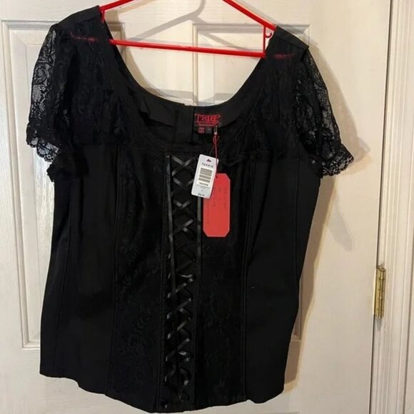NTW VINTAGE Tripp NYC X Torrid black lace corset top - Picture 3 of 3
